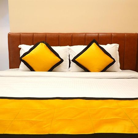Uj Pallazzio - Business Class Luxury Hotel Tiruvannāmalai エクステリア 写真