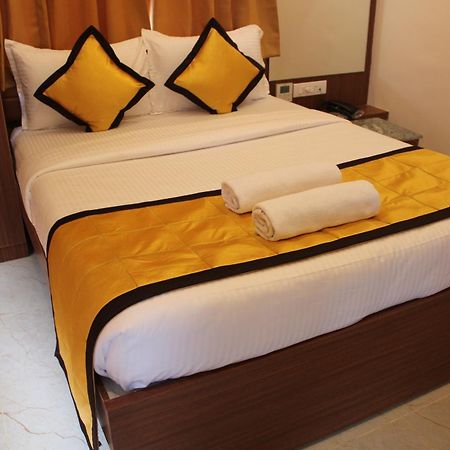 Uj Pallazzio - Business Class Luxury Hotel Tiruvannāmalai エクステリア 写真