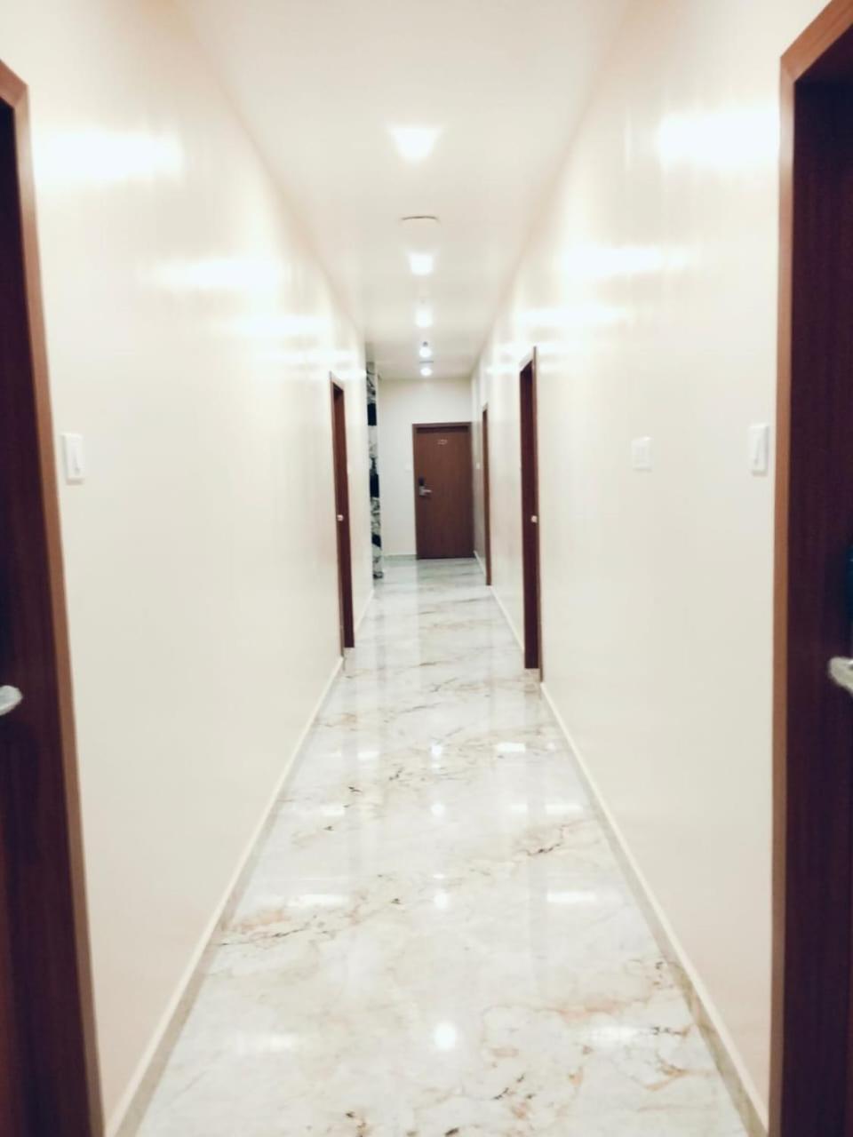 Uj Pallazzio - Business Class Luxury Hotel Tiruvannāmalai エクステリア 写真