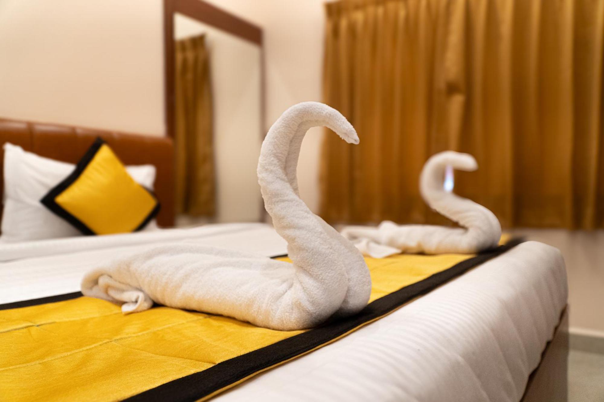 Uj Pallazzio - Business Class Luxury Hotel Tiruvannāmalai エクステリア 写真