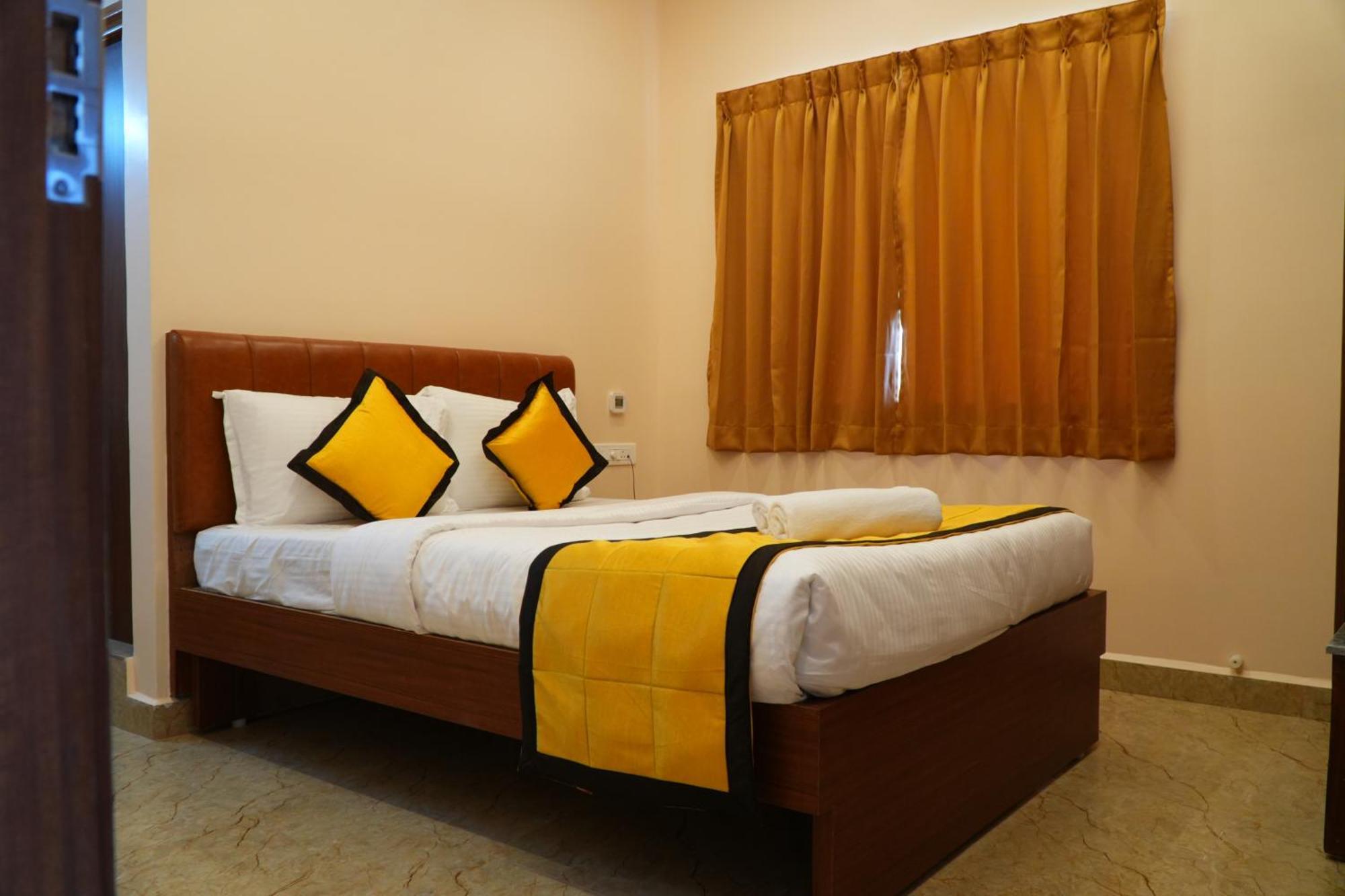 Uj Pallazzio - Business Class Luxury Hotel Tiruvannāmalai エクステリア 写真