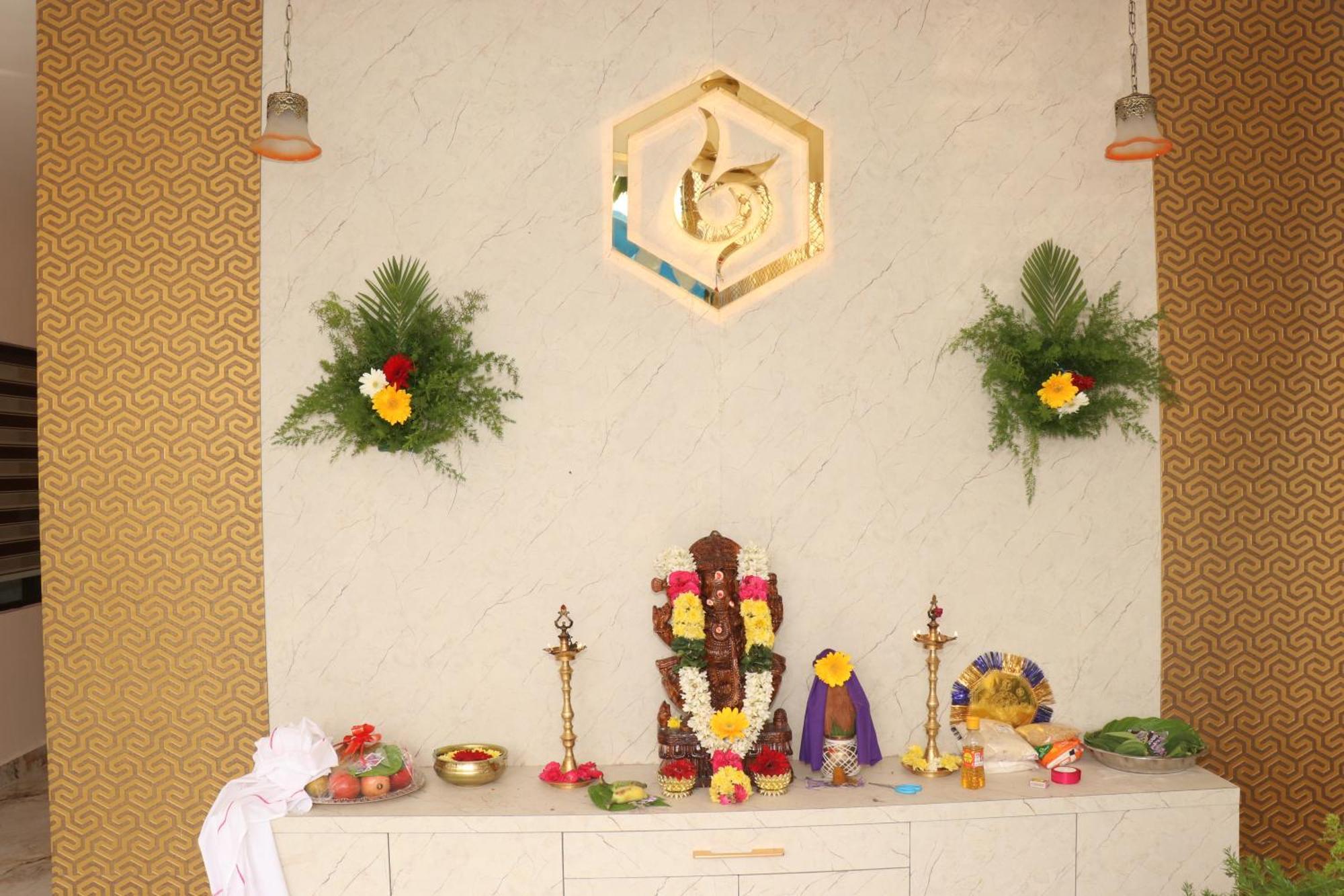 Uj Pallazzio - Business Class Luxury Hotel Tiruvannāmalai エクステリア 写真